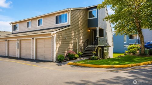 9d-24712 45th Ave S, Kent, WA, 98032-4724 | Card Image