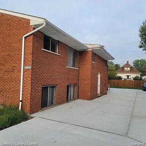 5-2753 10th St, Wyandotte, MI, 48192-4943 | Card Image