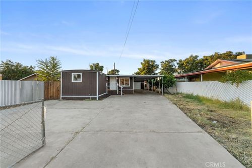 718 Willow Drive, Bakersfield, CA, 93308 | Card Image