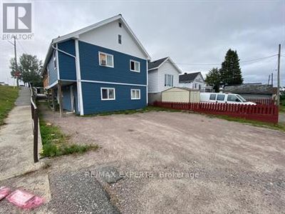 91 Taylor Ave, Home with 5 bedrooms, 3 bathrooms and 3 parking in Kirkland Lake ON | Image 2