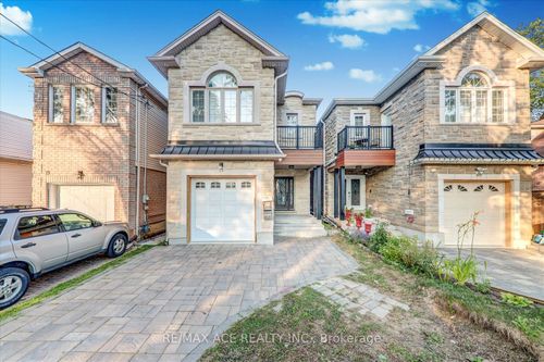 71 Lillington Ave, Scarborough, ON, M1N3K6 | Card Image
