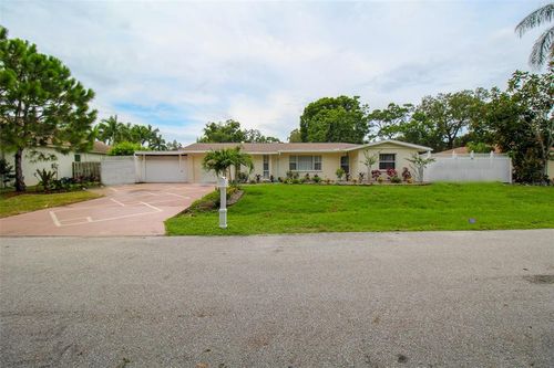 2232 Pine Ter, SARASOTA, FL, 34231-4432 | Card Image