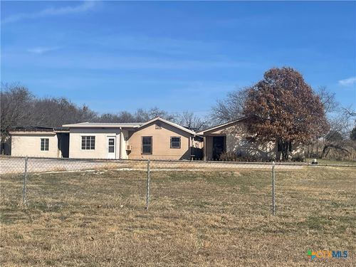 1312 N Us Highway 281, Lampasas, TX, 76550-1173 | Card Image