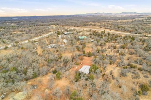 72 Hidden Oaks Dr, Indiahoma, OK, 73552-2803 | Card Image