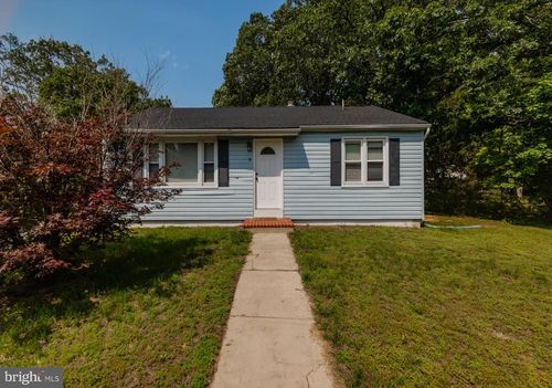 7 Flag St, PEMBERTON, NJ, 08068-1702 | Card Image