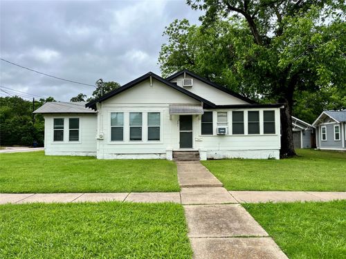 cb-1002 Gregg St, Denton, TX, 76201-4030 | Card Image