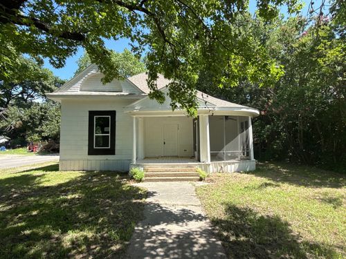 320 W 6th St, Bonham, TX, 75418-3606 | Card Image