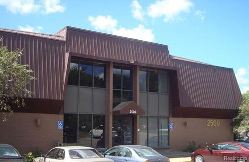 2500 Packard St, Ann Arbor, MI, 48104-6827 | Card Image