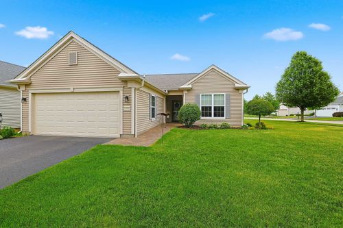 11926 Borhart Dr, Huntley, IL, 60142-6218 | Card Image