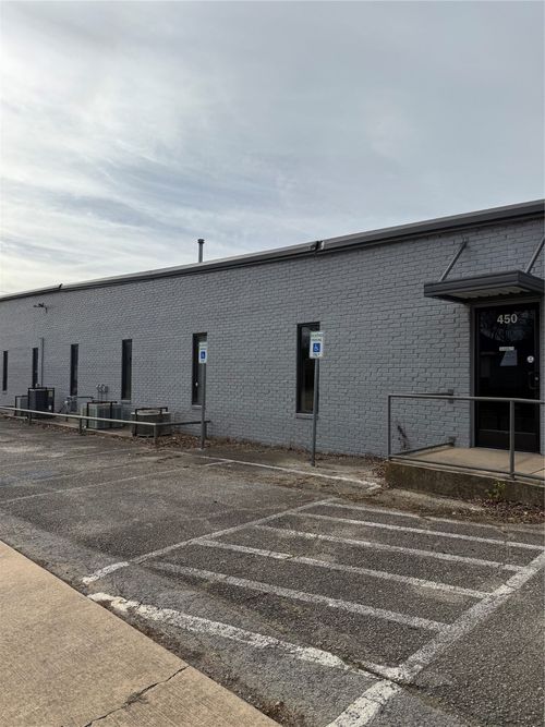 450 4th St Sw, Paris, TX, 75460-5701 | Card Image