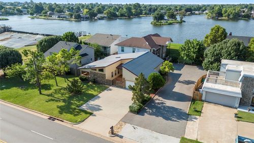 6316 W Hefner Rd, Oklahoma City, OK, 73162-4926 | Card Image