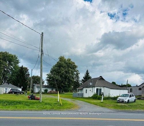 18787 County Rd 2, Cornwall, ON, K6H7J8 | Card Image