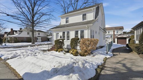 25 Mayfair Ave, Floral Park, NY, 11001-2654 | Card Image