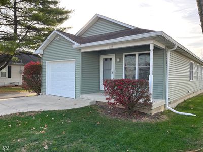 Custom built 2 bedroom plus sunroom. | Image 1