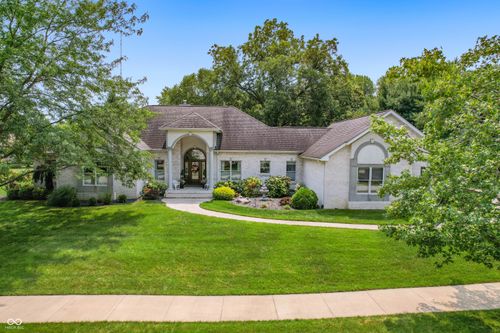 2541 Apple Blossom Ln, Columbus, IN, 47201-2742 | Card Image