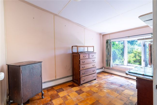 142 Honeyman Ave, Home with 3 bedrooms, 3 bathrooms and 5 parking in Middletown RI | Image 16