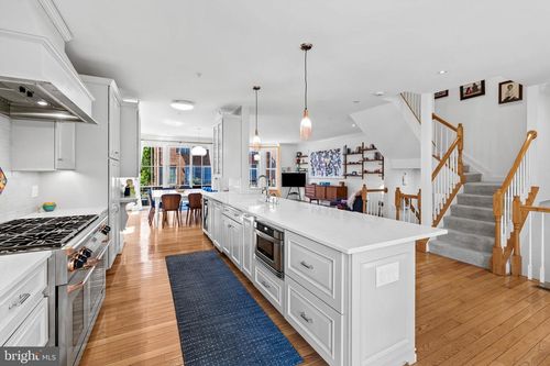 1-2331 Boston St, BALTIMORE, MD, 21224-3681 | Card Image