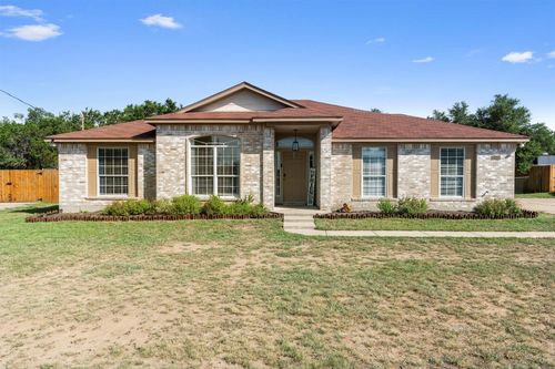 6005 La Mesa St, Lago Vista, TX, 78645-5245 | Card Image