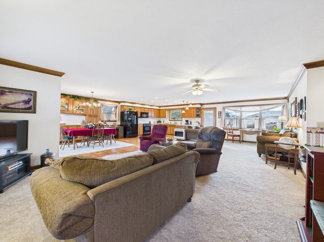72 S Beaver St, House other with 3 bedrooms, 4 bathrooms and null parking in Carroll OH | Image 9