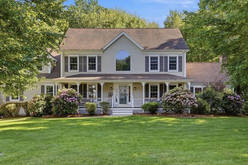 3 Stable Way, Medway, MA, 02053-6126 | Card Image