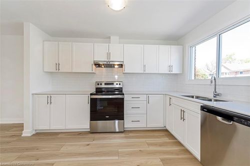 4-20 Anna Capri Dr, Hamilton, ON, L8W1M6 | Card Image