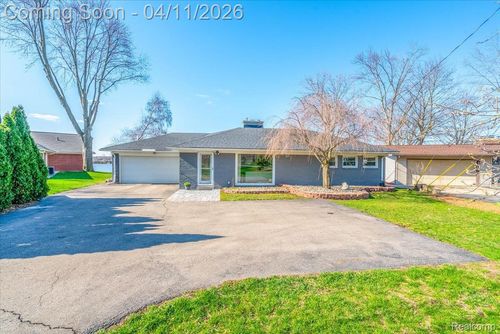 47969 Merle Ct, Van Buren Twp, MI, 48111-2226 | Card Image