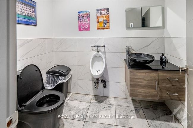 2858 Munster Rd, Home with 0 bedrooms, 0 bathrooms and null parking in Munster ON | Image 28