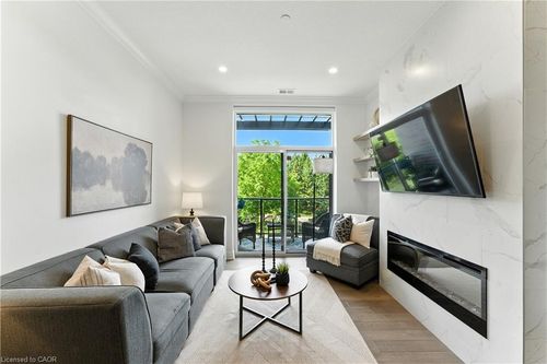 207-1880 Gordon St, Guelph, ON, N1L0P5 | Card Image