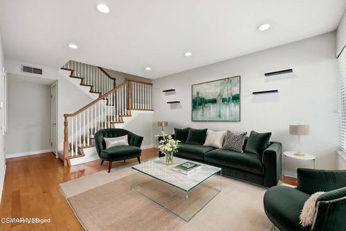 1805 E Avenida De Las Flores, Thousand Oaks, CA, 91362-1522 | Card Image