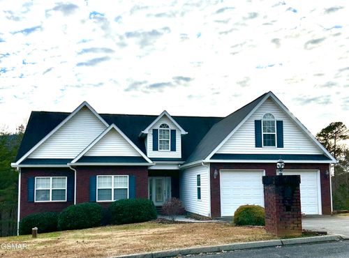 144 Burning Oaks Dr, Sevierville, TN, 37876-3602 | Card Image