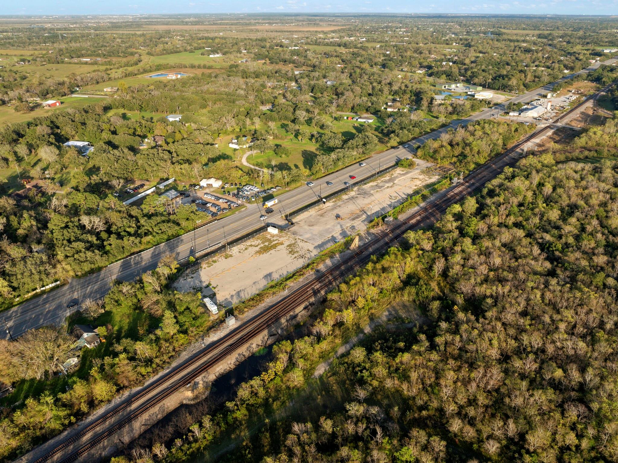 Land in Alvin 3