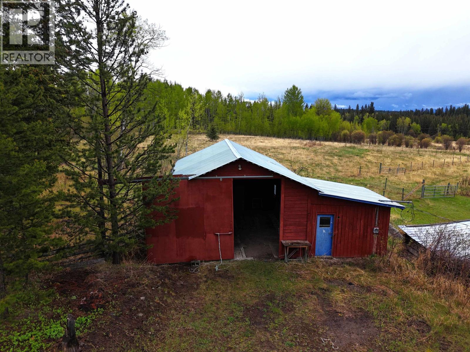 Residential in Lac La Hache 3