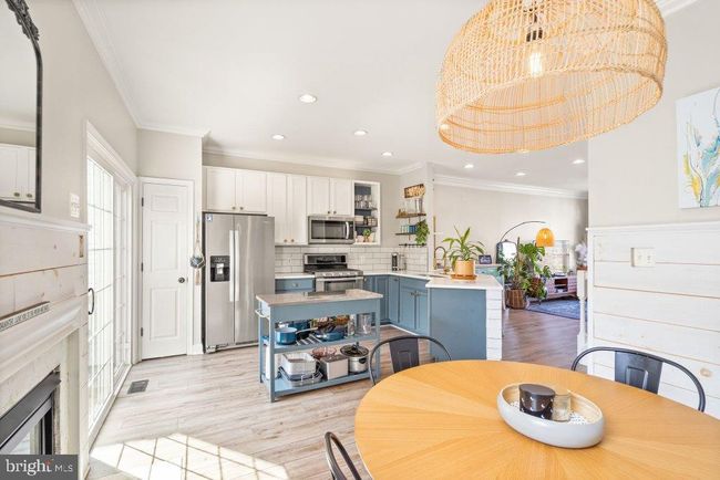 10136 Pale Rose Loop, Townhouse with 3 bedrooms, 3 bathrooms and null parking in BRISTOW VA | Image 24