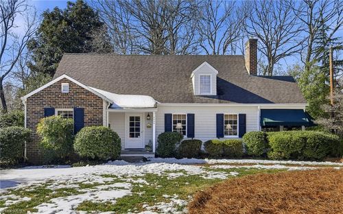 2032 Sussex Lane, Winston-Salem, NC, 27104 | Card Image