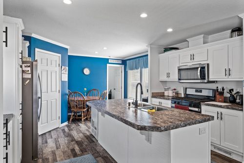 5702 Cabot Dr, Mounds View, MN, 55112-1221 | Card Image