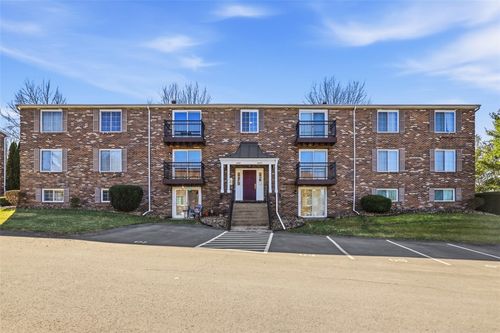 6211 Patrick Henry Dr, Hopewell Twp, PA, 15001 | Card Image