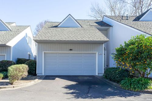 apt-148-2791 Mcbride Ln, Santa Rosa, CA, 95403-2745 | Card Image