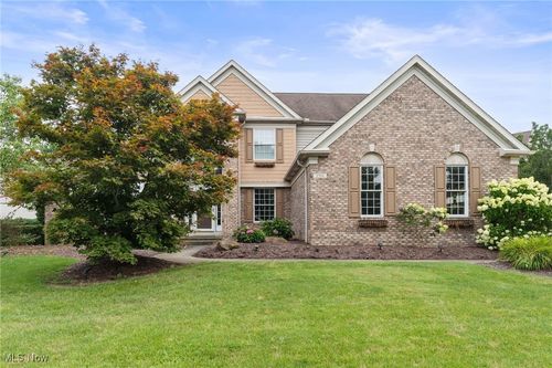 2916 Alling Dr, Twinsburg, OH, 44087-2930 | Card Image