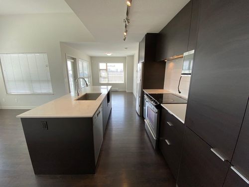 509-1679 Lloyd Ave, North Vancouver, BC, V7P0A9 | Card Image