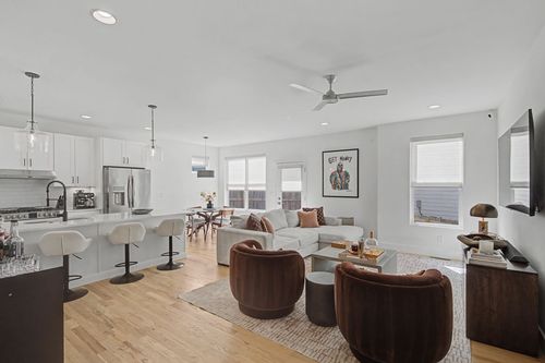 4-206 Ben Allen Rd, Nashville, TN, 37207-3042 | Card Image