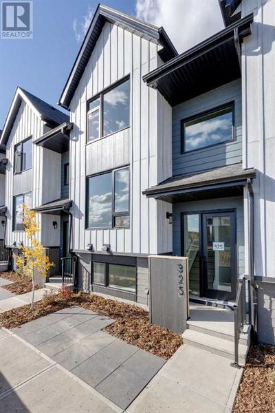 85 Sage Hill Landing Nw, Townhouse with 4 bedrooms, 2 bathrooms and 2 parking in Calgary AB | Image 1