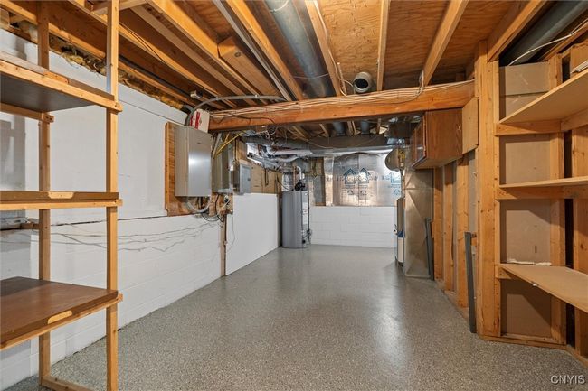 8013 Ginger Rd, House other with 4 bedrooms, 4 bathrooms and null parking in Liverpool NY | Image 39