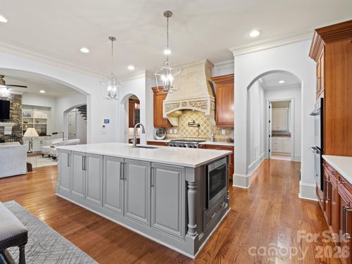 229 Wrenwood Ln, Charlotte, NC, 28211-1848 | Card Image