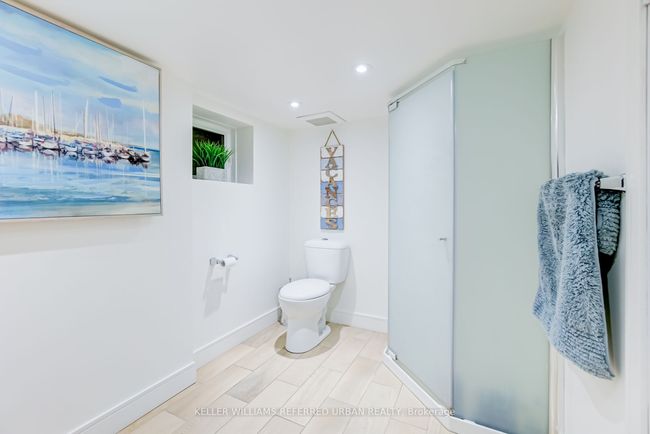 12 Wesley Ave, House other with 3 bedrooms, 4 bathrooms and 6 parking in Mississauga ON | Image 43