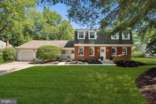 123 Pine Valley Dr, MEDFORD, NJ, 08055-9213 | Card Image