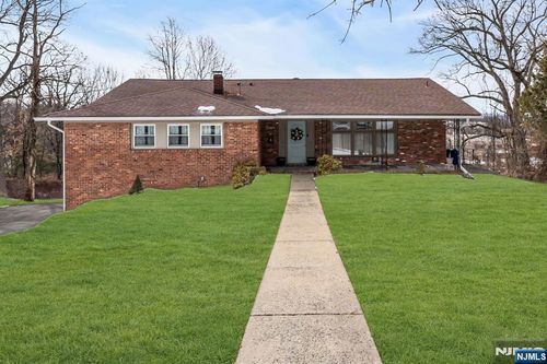 4 Korwel Ct, West Orange, NJ, 07052-1209 | Card Image