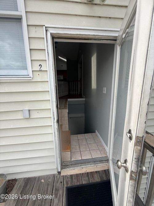 2-112 E Woodlawn Ave, Louisville, KY, 40214-1989 | Card Image
