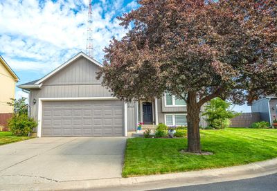 2411 E 52nd Ln, Home with 5 bedrooms, 2 bathrooms and null parking in Spokane WA | Image 2