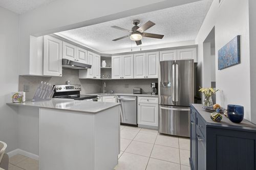 b-2-301 Pine Ridge Cir, Greenacres, FL, 33463-1986 | Card Image