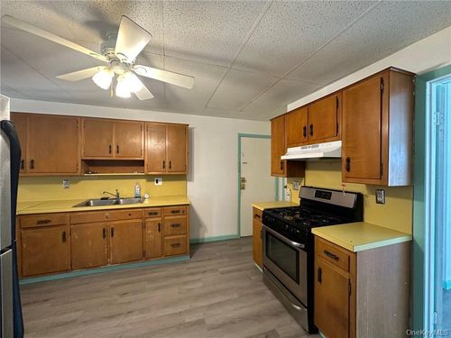 apt-2-20 John St, Middletown, NY, 10940-4994 | Card Image